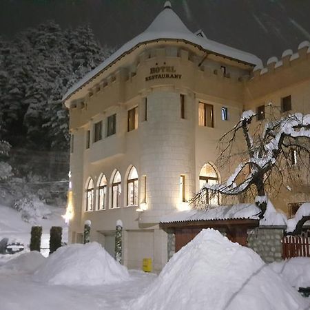 The Castle Hotel Samokow Exterior foto
