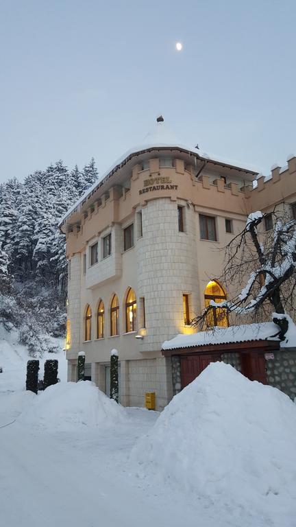 The Castle Hotel Samokow Exterior foto